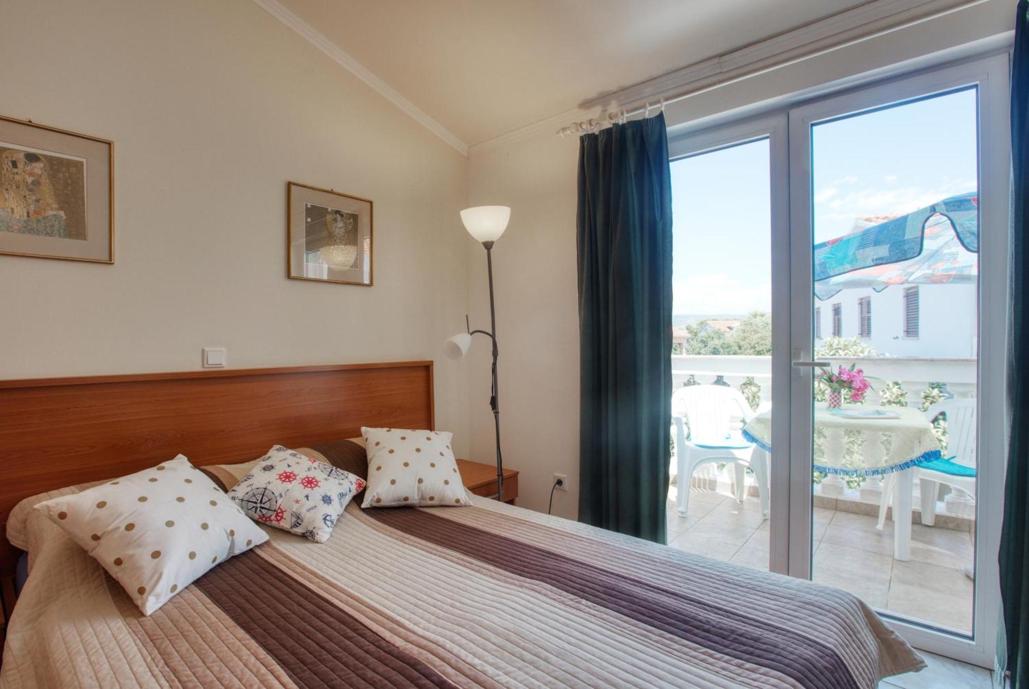 Family Friendly Seaside Apartments Brodarica, Sibenik - 15270 Exterior photo