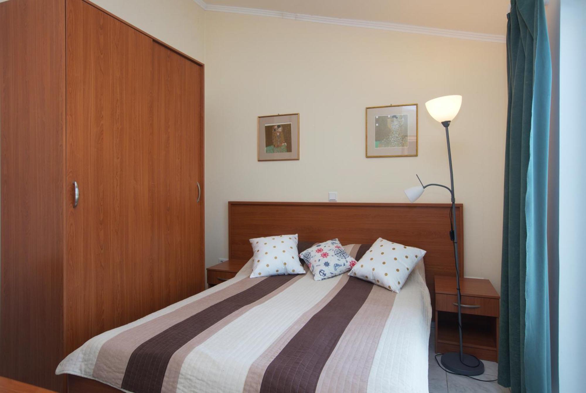 Family Friendly Seaside Apartments Brodarica, Sibenik - 15270 Room photo